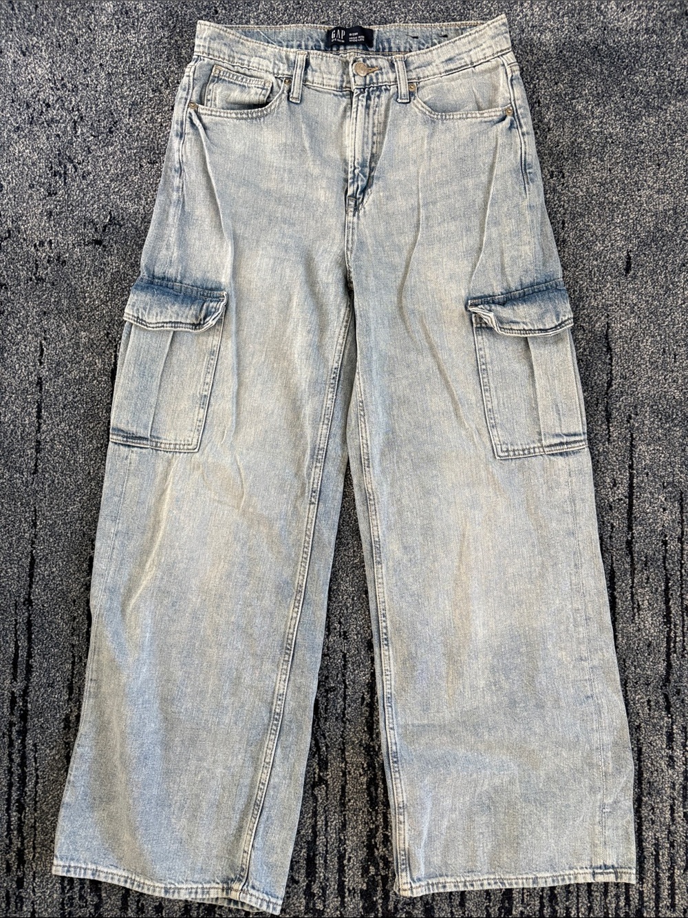 GAP High-Rise Wide-Leg Jeans - Light Blue Wash